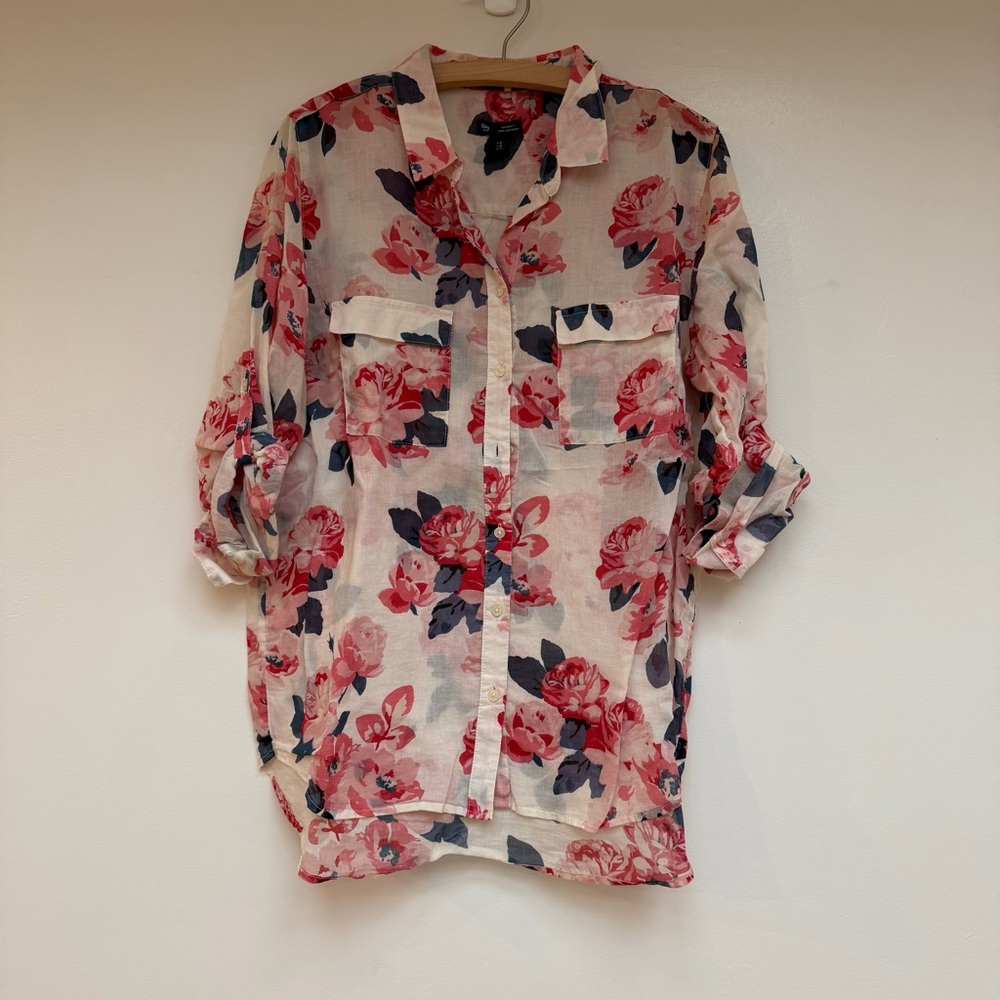 GAP Floral Boyfriend Fit Button Up
